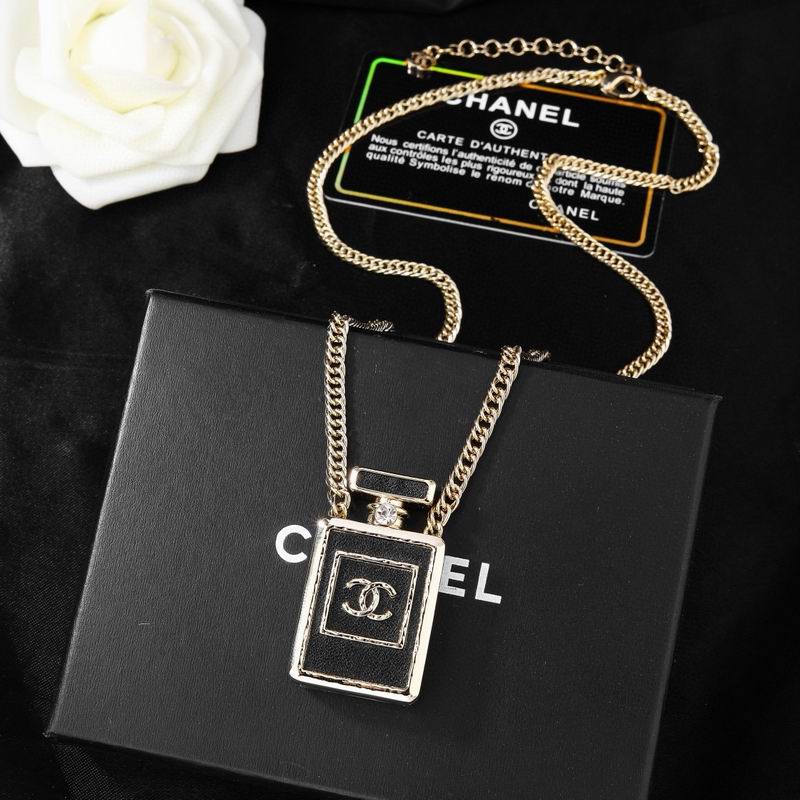 Chanel Necklace 05yxs115